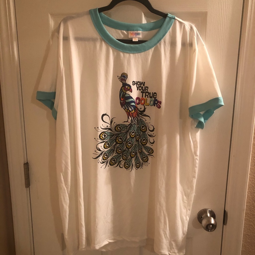 LuLaRoe Liv T - SHOW YOUR TRUE COLORS peacock
